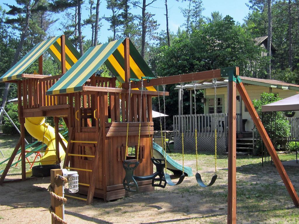 מלון Callander Sunbeam Bungalows מראה חיצוני תמונה